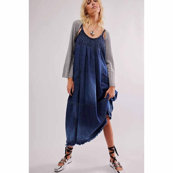 Free People Clear Skies Maxi Dress Chambray Ruched Billowy Scoop Neck M 278119